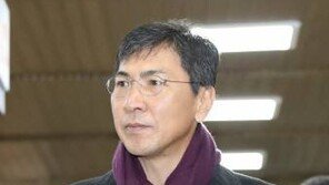 안희정 결심공판 출석, ‘묵묵부답’…오늘 항소심 마무리