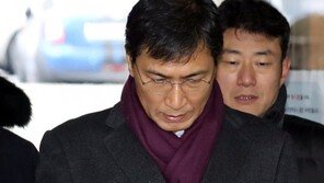 안희정 징역4년 구형…“권력형 성범죄”vs“신빙성 없다”