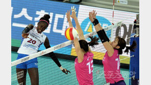 ‘블로킹 15개’ 도로공사, 높이로 흥국생명 압도