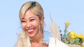 제시, 싸이와 한솥밥 먹는다…전속계약 체결