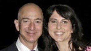 ‘세기의 이혼’ 베조스 불륜 때문?…“역사상 가장 값비싼 이혼 될 것”