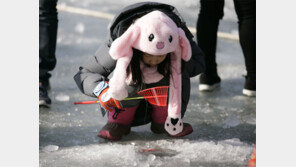 낚시에 빠진 동심… 수선화에 반한 여심