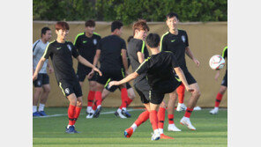 앙칼진 창-무른 방패… 키르기스 뚫어라