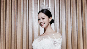 ‘美결혼’ 클라라, 11일 남편과 입국…한국서 신혼생활 시작