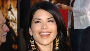 73조 원 ‘세기의 이혼’에 주목 받는 로런 샌체스는 누구?