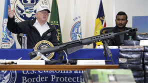 美 최장 셧다운 눈앞… 트럼프, 국경서 “비상사태” 엄포