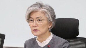 북미 ‘딜’ 앞두고 남북경협 제재면제 분위기 띄우기?