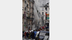 佛 파리서 노란조끼 시위 전 가스폭발 사고…5명 위독 등 36명 부상