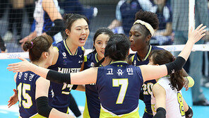 3연승 현대건설, 2019년 무패 행진 ‘웃음꽃’