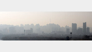 오늘 공기질 ‘최악’…“국외 먼지까지 유입”