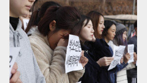 ‘안락사 논란’ 케어, 사료값 동날 판…“2분마다 후원취소”