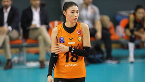 17점 맹폭 김연경, 엑자시바시 전승 순항