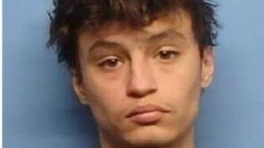 비디오 게임기 ‘X박스’에 주스 흘렸다고 4세 아이 때려 숨지게 해