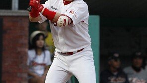 LG, 이성우 영입 이유 “포수 3명 한꺼번에 빠져서”