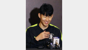 “선수라면 언제든지”…중국전 출전에 답한 손흥민