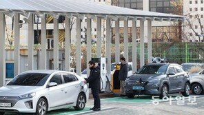 중고폰, CCTV로 활용… 태양광으로 전기차 충전