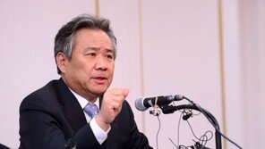 ‘이기흥 물러나라!’ 체육시민단체까지 등장한 이사회