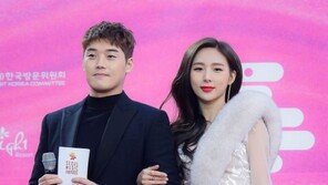 한초임, 시스루 드레스 안에 수영복?…“무리수”vs“섹시”