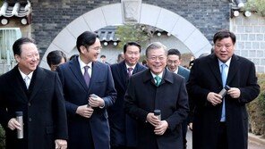 이재용 “삼성 공장 또 찾아달라”…文대통령 “얼마든지요”