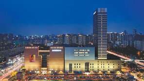 ‘프리미엄 약효’ 신세계 강남점, 롯데 본점도 제쳤다