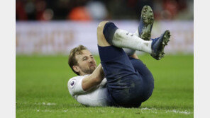 케인 부상, 3월초까지 이탈…손흥민 차출까지 토트넘 ‘울상’