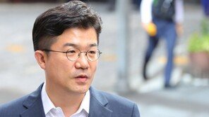 검찰, ‘정치자금법 위반’ 송인배 전靑 정무비서관 불구속 기소