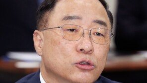 경영계 만난 홍남기 부총리 “기업 부담, 정부 정책에 적극 반영”