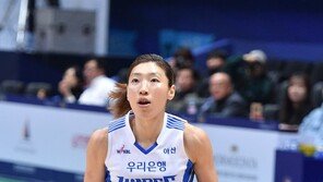 ‘임영희 최다 출장·박지현 데뷔’ 우리은행, 신한은행 대파