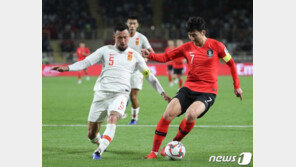 하루 쉬고도 클래스 보여준 손흥민, 아시아는 좁았다