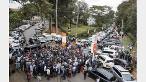 케냐 폭탄·총격 테러 사망자 21명으로 늘어