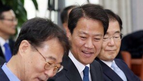 靑 1기 ‘백수 회동’…임종석·장하성·한병도·윤영찬