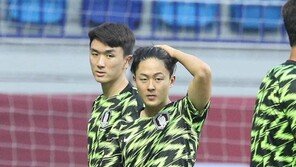 ‘결장’ 이승우, 물병 걷어차…기성용 “아직 어려서…이해한다”