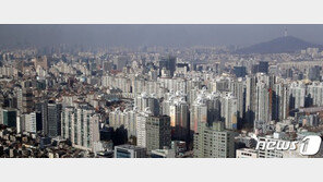 “5000 가구 중 절반 이상, 1년 뒤 집값 현재와 비슷할 것”