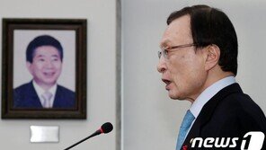 文정부 지지율 ‘빨간불’인데…이해찬 ‘20년 집권론’ 왜?