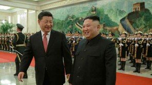 아사히 “김정은, 시진핑에게 2차 북미회담 조기 개최 의욕” 