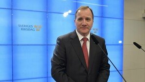 스웨덴, 총선후 131일만에 뢰벤 총리의 중도좌파정 재출범