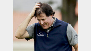 49세에 60타… 미친 미컬슨