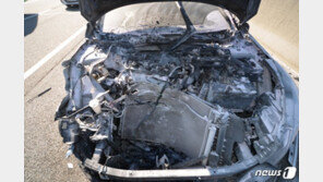 양산 경부고속도로서 5중 추돌사고…1명 부상·택시 화재