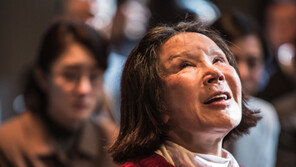 [연예뉴스 HOT5] 이용녀, ‘케어’ 안락사 논란 비판