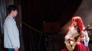 [연예뉴스 HOT5] 현빈 “알함브라, 신선한 경험 됐길”