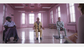 다중인격자-강철 몸-천재적 두뇌가 한자리에