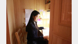  ‘SKY캐슬’ 염정아 딸 김혜윤, 싸이더스HQ와 전속계약 …뜨긴 떴네