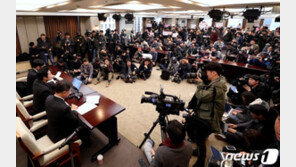 김태우 기자회견에 취재열기 ‘후끈’…지지자들 “김태우 힘내라” 연호