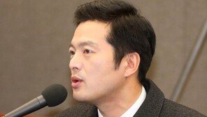 김태우 폭로에 靑 강력 반박…“조국에 충성 강요? 사실무근”