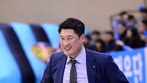 ‘공동선두 도약’ 안덕수 감독 “선수들 몸놀림 좋았다”
