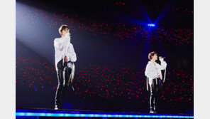 [연예뉴스 HOT5] 동방신기, 日 투어서 68만명 동원