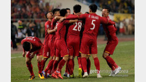 ‘불가능은 없다’ 일본과의 8강전 앞둔 ‘쌀딩크’와 베트남