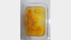 “달걀 한 판이 모두 쌍란”…주부의 고민, 먹어도 되나