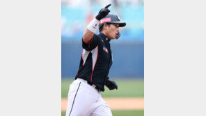 서른다섯에 3년 26억… 박경수 “KT 유니폼이 날개”