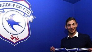 ‘카디프 이적’ 에밀리아노 살라 탄 비행기 실종…경찰 “생존 가능성 낮아”